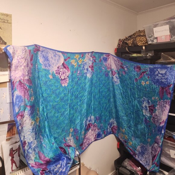 Dana Xu 100 Silk Extra Large Body Scarf Wrap Blue Purple NWT - Picture 2 of 8